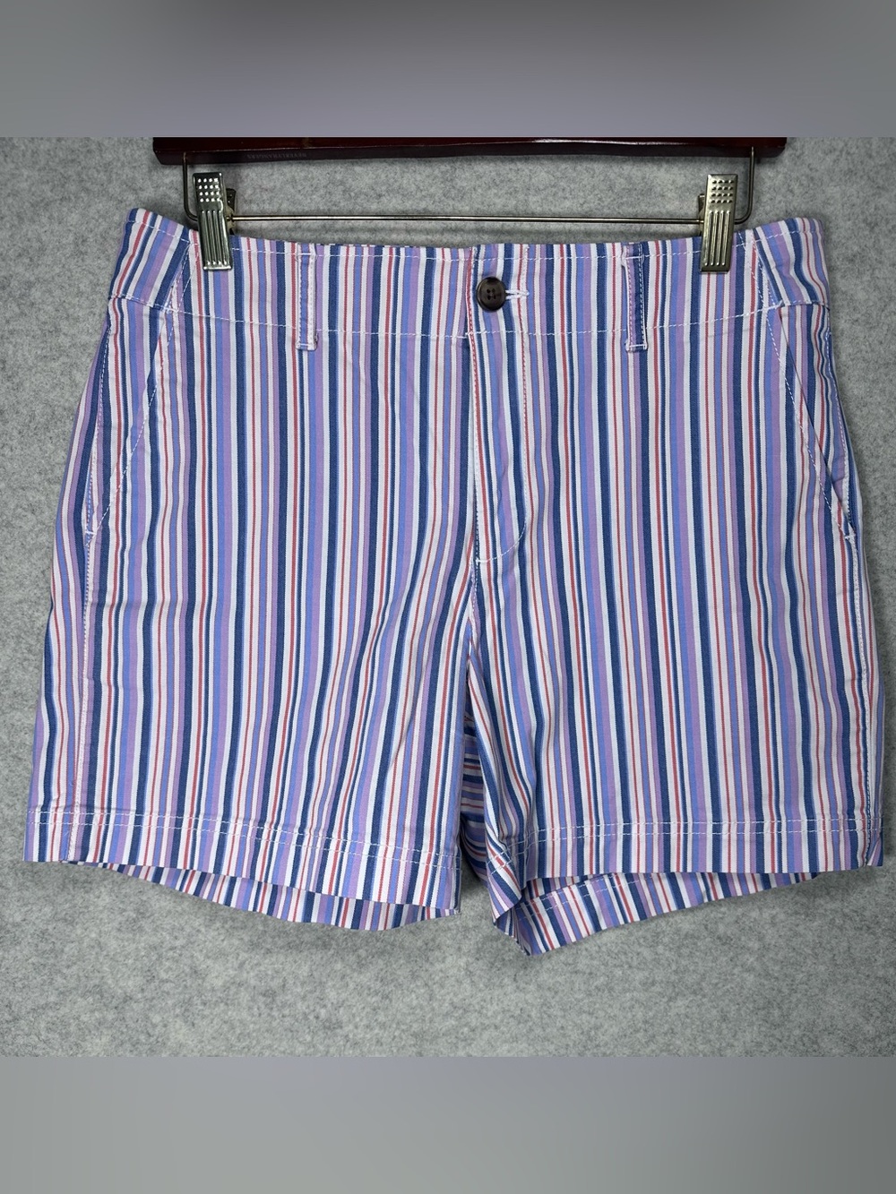 GAP Women's Multicolor Striped Chino High Waist Shorts 5” inseam Size 6